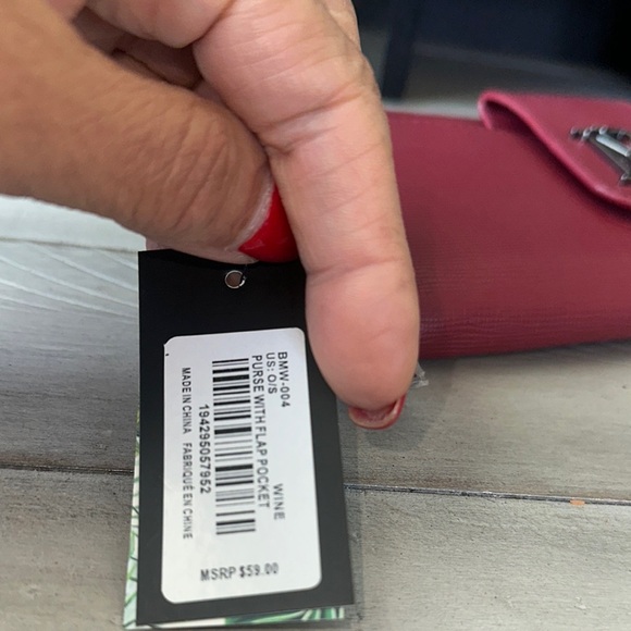 Badgley Mischka Crimson Textured Wallet - Picture 4 of 4